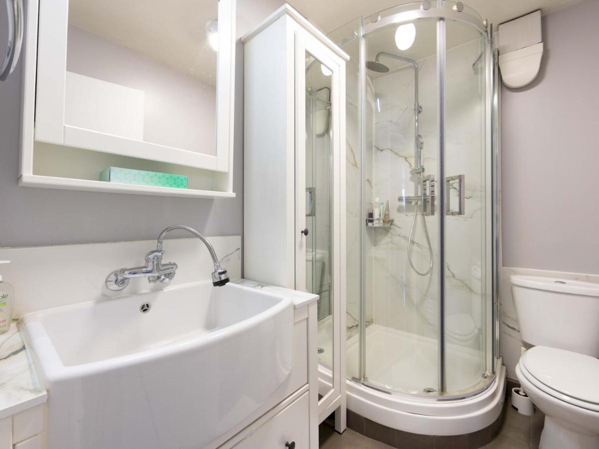 Pass The Keys Stylish 1-bedroom Flat In Trendy West Kensington Appartement